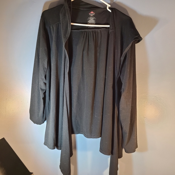 Danskin Now waterfall black sweater - Picture 1 of 3
